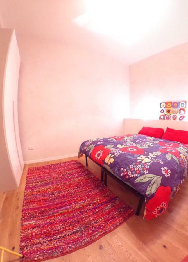 Casa "G&G Pignasecca" Apartment Наполи Екстериор снимка